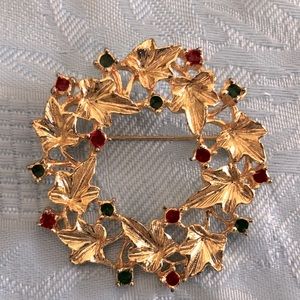 Christmas Wreath Brooch